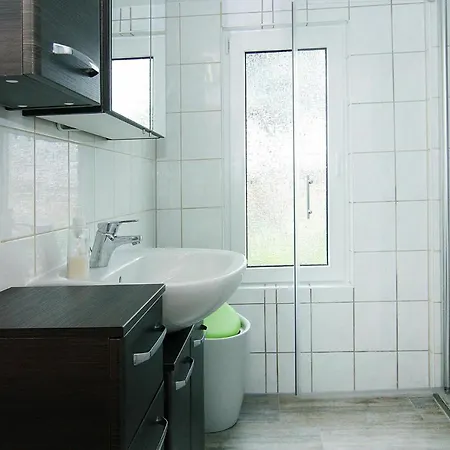 Cottage, Karl Hagen 3*